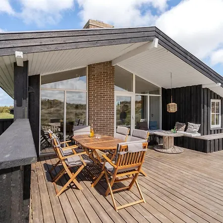 Driss - 500m From The Sea By Interhome Feriehus